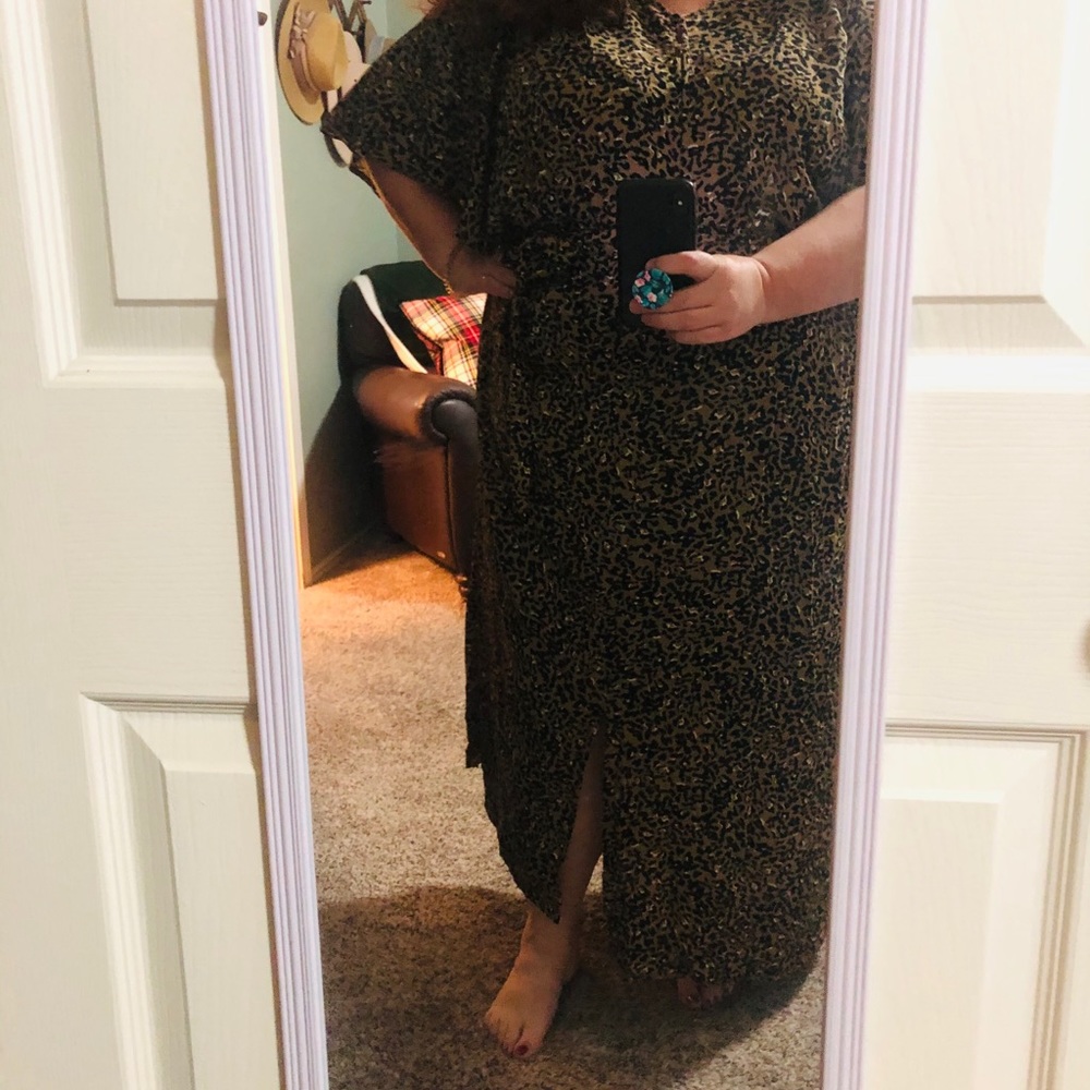 NWT Flutter sleeve leopard print maxi
